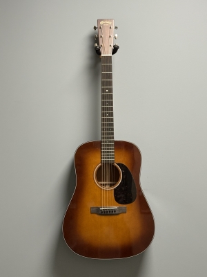 Martin Guitars - D-18 AMBER V18
