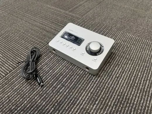 Store Special Product - UA Apollo Solo Heritage Edition (Thunderbolt)