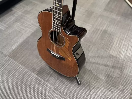 Taylor 814CE B.E. 50TH Anniversary Limited Edition 3