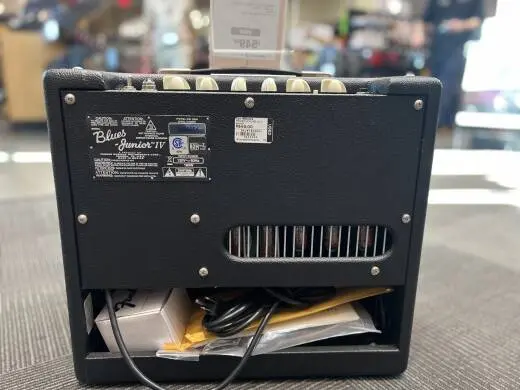 Fender - 223-1500-023 2