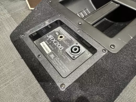 JBL - JRX212 2