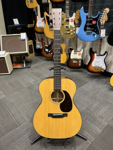 Martin Guitars - 000-18 STD