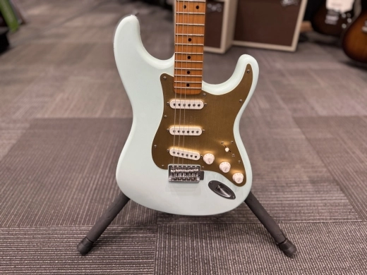 SQUIER 40 STRAT MN AHW GPG SSNB 2