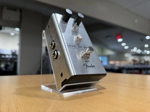 FENDER LEVEL SET BUFFER PEDAL