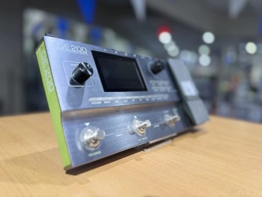 Mooer GE200 Guitar Effects 3