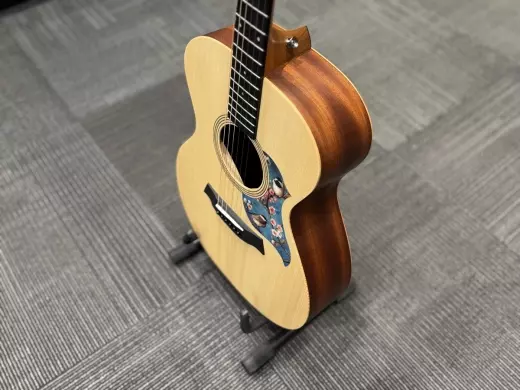 Taylor Academy 12E V3 Grand Concert Spruce/ Sapelle 3