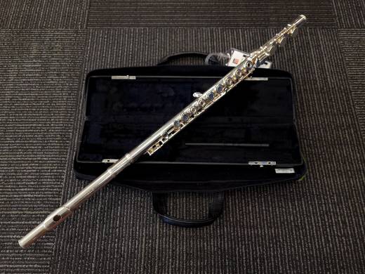 Gemeinhardt 73SHB Intermediate Flute 2