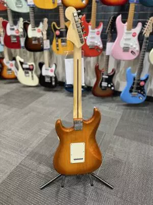 Fender - 011-4910-342 2