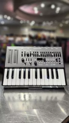 Roland SH01A Sound Module WITH K25M 2