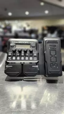 Zoom - G1X FOUR - ZOOM
