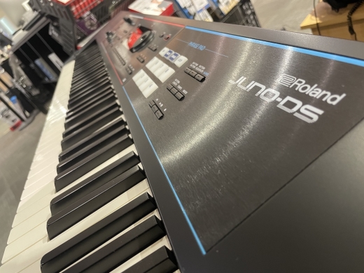 Store Special Product - Roland - JUNO-DS 88