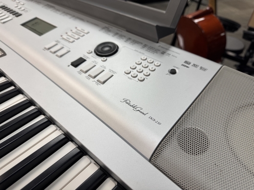 Gear Hunter | YAMAHA DGX230 PORTABLE GRAND SERIES
