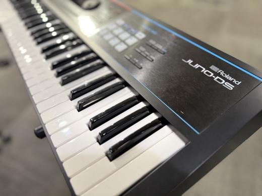 Roland Juno DS61 61-Key Synthesizer W/Phrase Pads | Long & McQuade