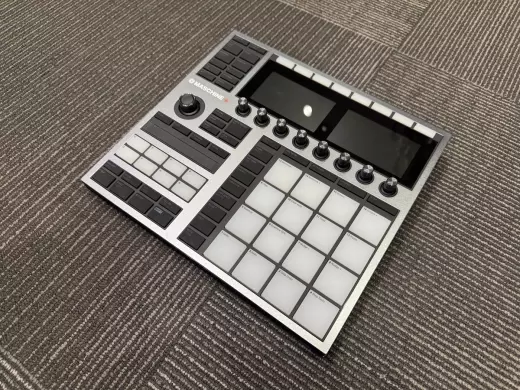 Native Instruments - MASCHINE PLUS