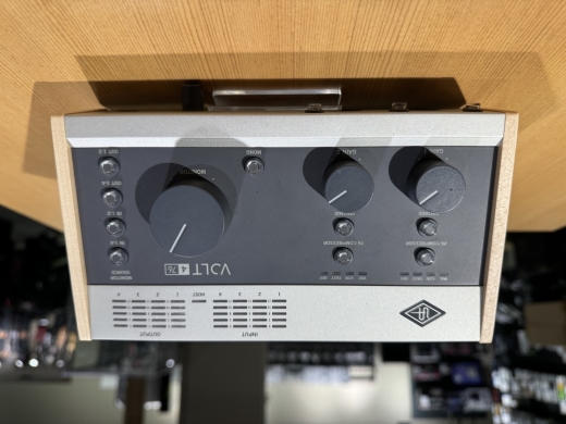 Universal Audio Volt 476 USB Interface With Compressor