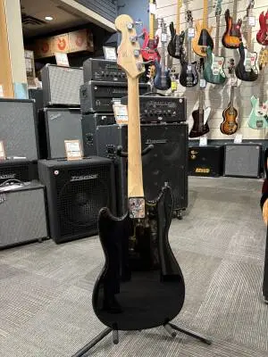Squier Sonic Bronco Bass, Laurel Fingerboard - Black 2