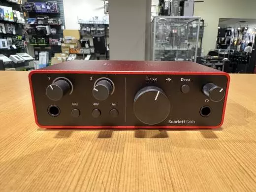 Focusrite Scarlett Solo MK4 - Open Box Special 2