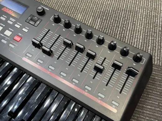 Akai - MPK249BLACK 2