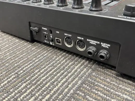 Akai - MPK249BLACK 2