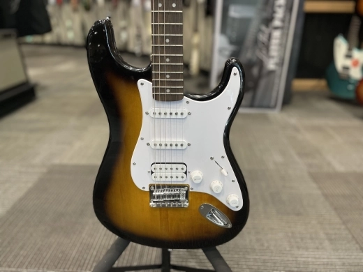 FENDER MONTH - SQUIER BULLET STRAT HT HSS 2