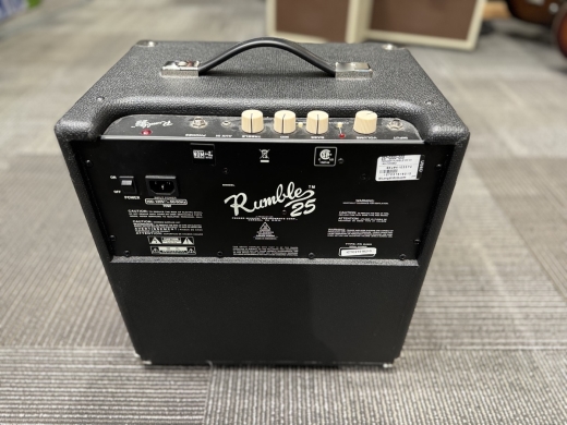 Store Special Product - Fender Rumble 25 V3 Combo