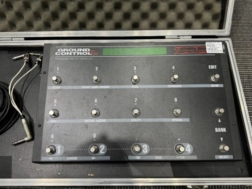 VOODOO LAB PROGRAMMABLE MIDI FOOT CONTROL W/ ACCESSORIES 2
