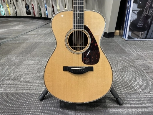 YAMAHA L36 CONCERT ACOUSTIC GUITAR