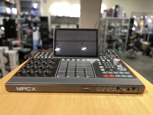 Akai - MPC X