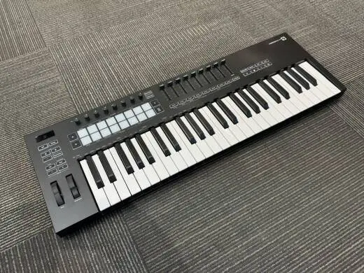 Novation - LAUNCHKEY49 MK3 2
