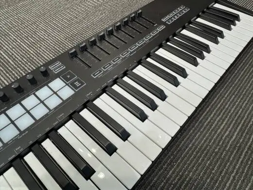 Novation - LAUNCHKEY49 MK3 2