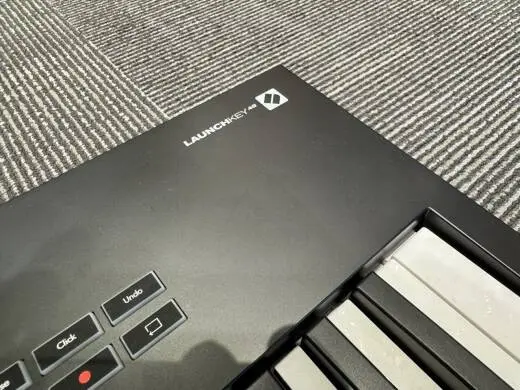 Novation - LAUNCHKEY49 MK3 2