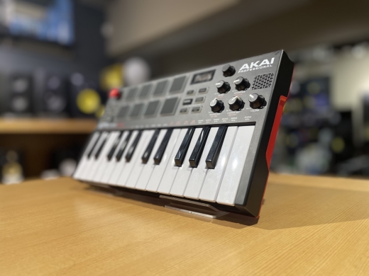 Gear Hunter Akai Mpk Mini Play