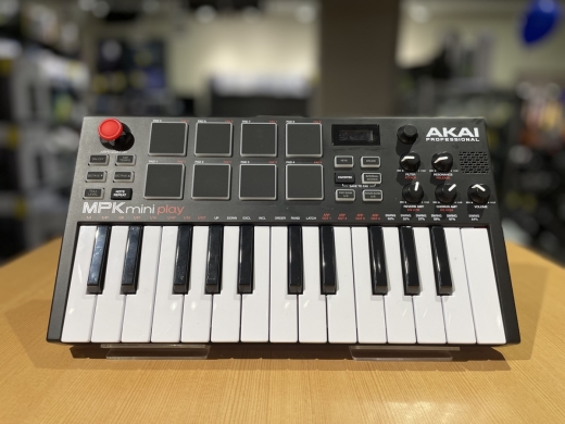 Gear Hunter | Akai - MPK MINI PLAY