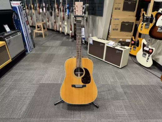 Martin D-28 2017 Acoustic Guitar