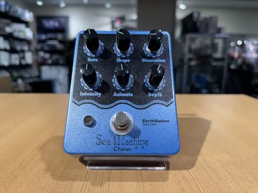 Earthquaker Sea Machine V3 Mega Chorus Guitar Pedal 2