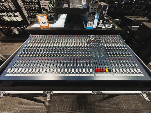 Soundcraft LX7II 32 CH
