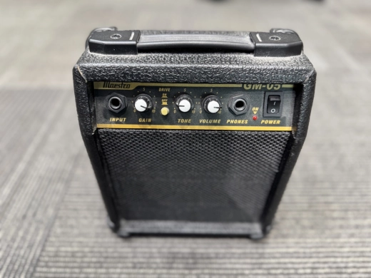 MAESTRO GM-05 PORTABLE GUITAR PRACTICE AMP