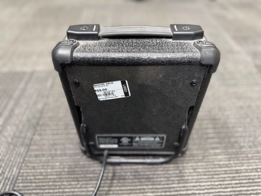 MAESTRO GM-05 PORTABLE GUITAR PRACTICE AMP 3