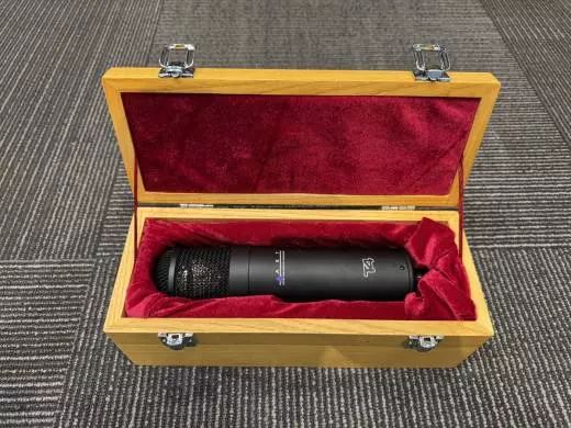 ART Pro Audio - T4 ART