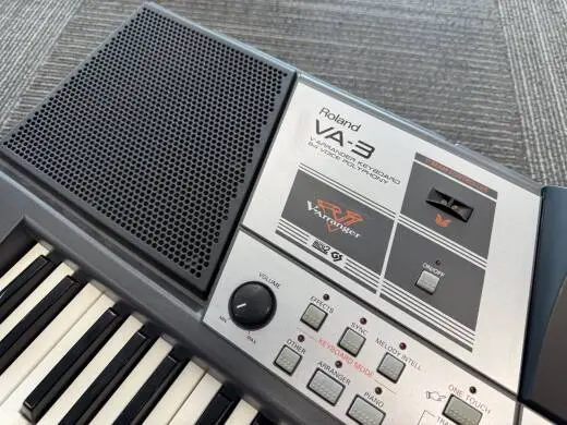 Roland VA3 Arranger Keyboard 2