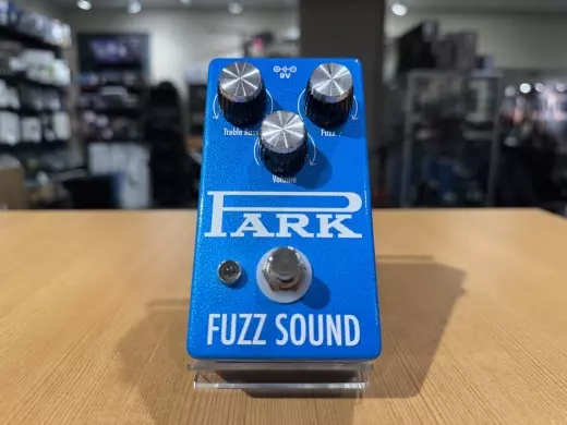 Earthquaker Park Fuzz Guitar Pedal