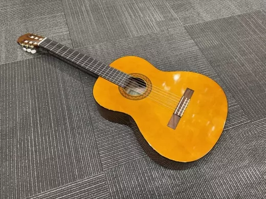 Yamaha - C40