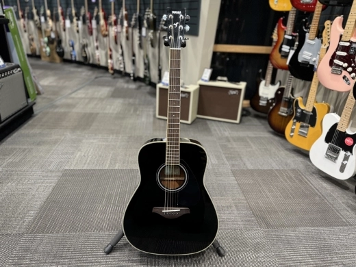 Yamaha FGTA TransAcoustic Guitar