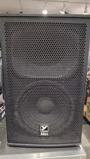 Yorkville Sound - EF12P