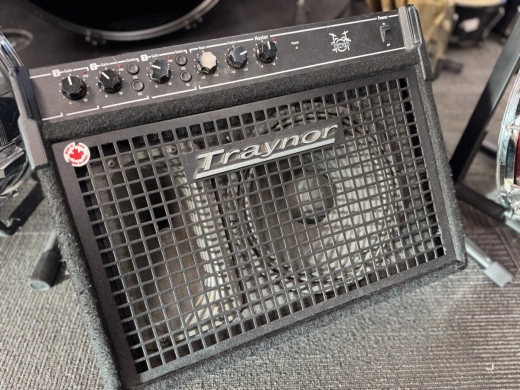 TRAYNOR 10 INCH/200WATT COMBO DRUM AMP 2