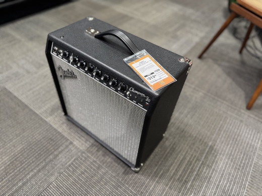 Store Special Product - Fender Champion II Guitar Amp