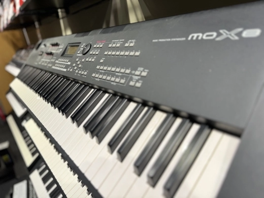 Yamaha - MOX8