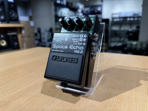 Boss RE-2 Space Echo Guitar Pedal 2