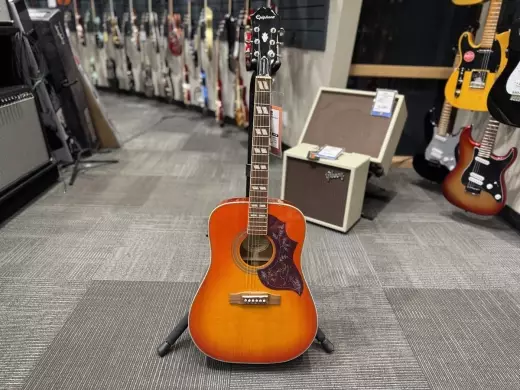 Epiphone Hummingbird Acoustic / Electric Guitar 2