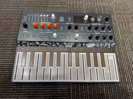 Store Special Product - Arturia - MICRO FREAK